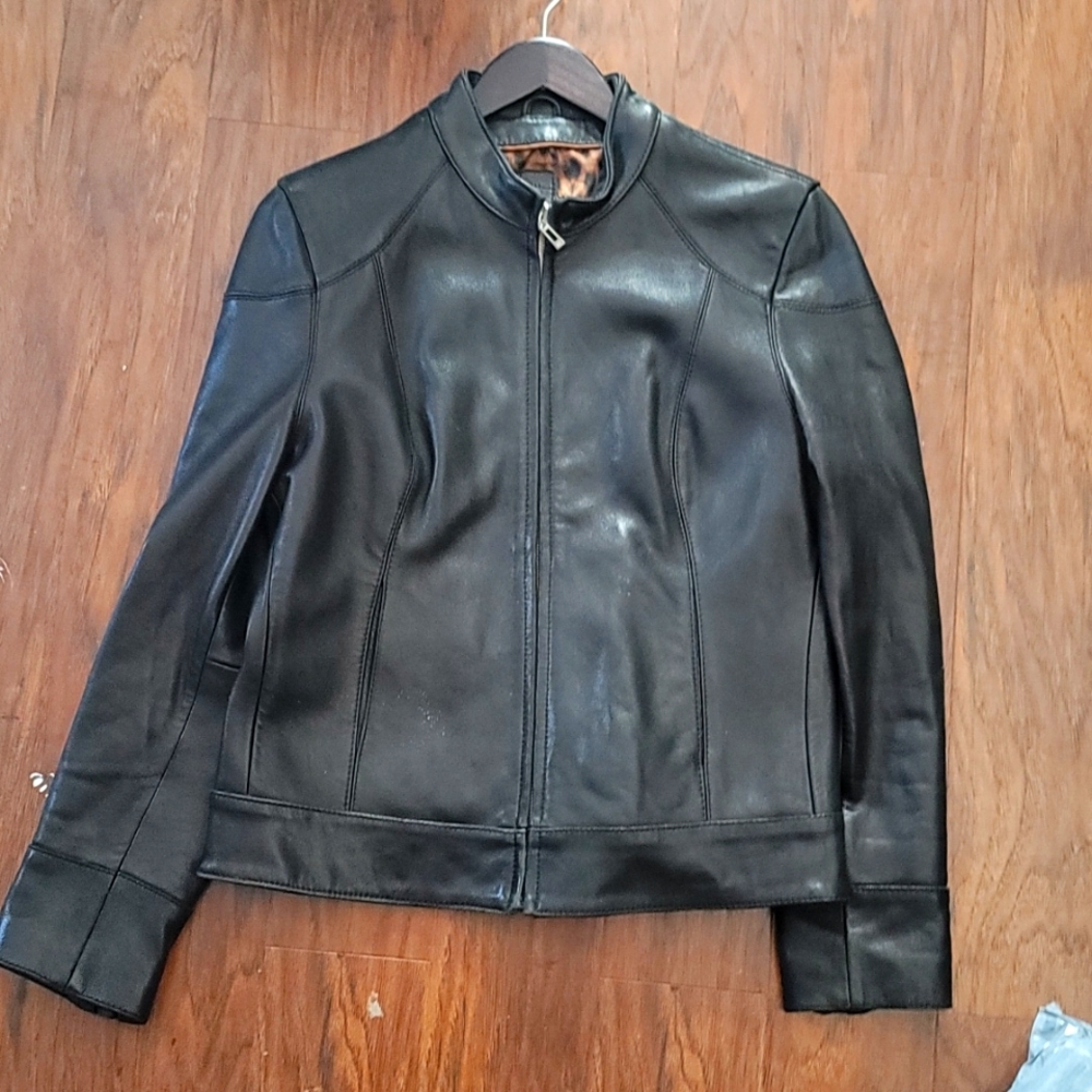 LW women's leather jacket size XL